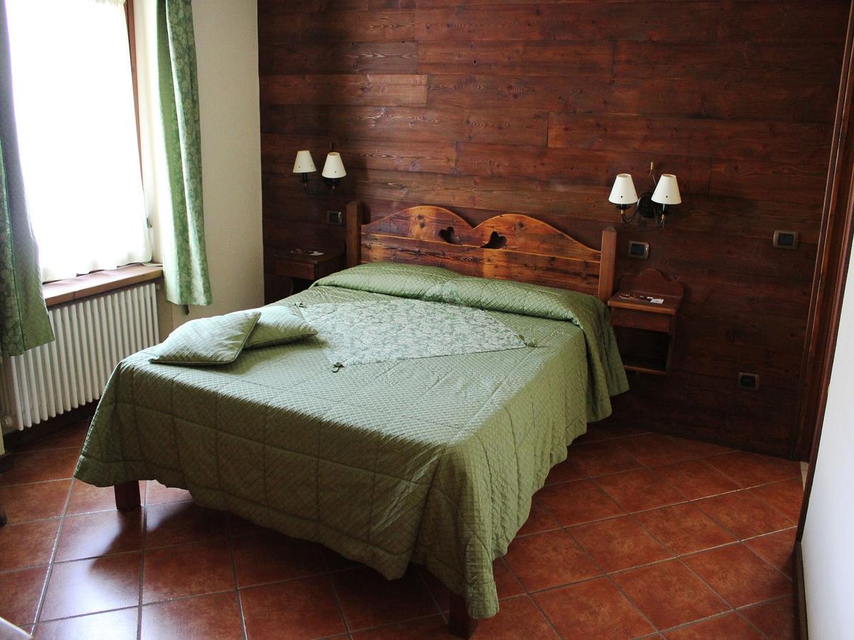 La Maisonnette Montjovet Luaran gambar