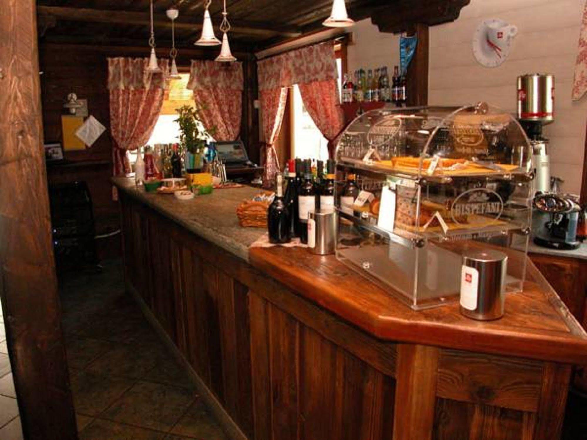 La Maisonnette Montjovet Luaran gambar